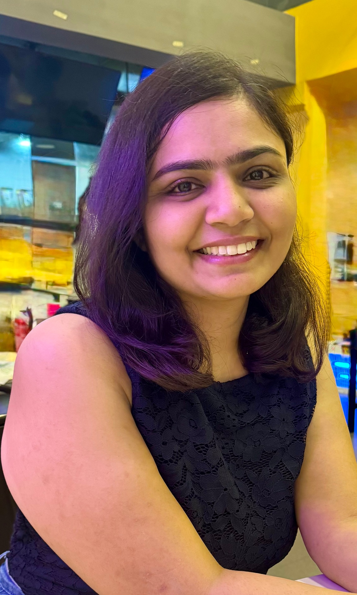 Portrait of Alisha Jain, author and traveller